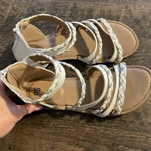 SO Girls zip up sandals